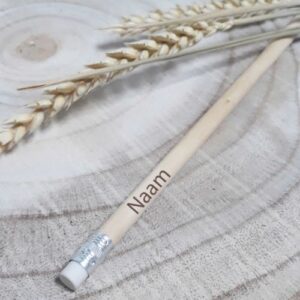 Houten potlood met naam in lasergravure