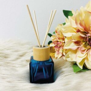 Parfumflesje vierkant met houten dop - 50ml - Blauw