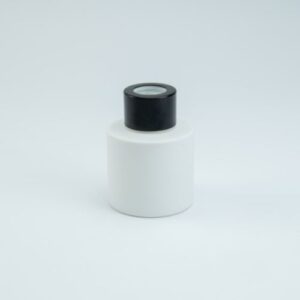 Parfumflesje rond wit met zwarte schroefdop – 50 ml
